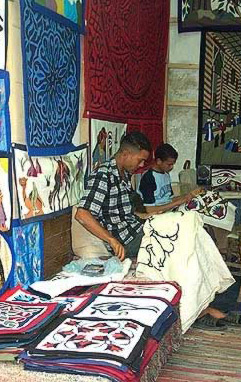 Making Egyptian Appliqu on Kheiymiya Street