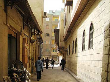 El DArb El Asfar with the Suhaymi house on the right